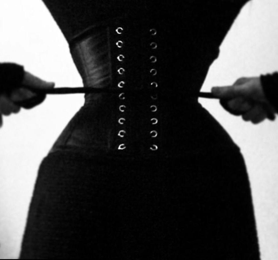 Waist cincher